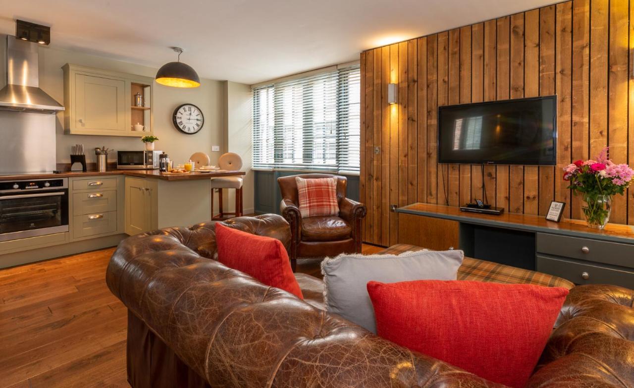 The Lawrance Luxury Aparthotel - York Bagian luar foto