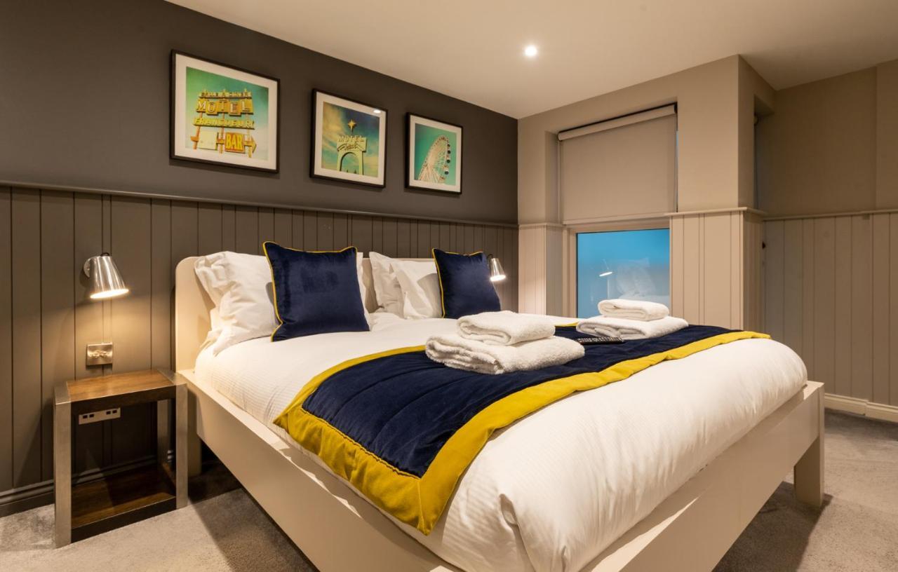 The Lawrance Luxury Aparthotel - York Bagian luar foto