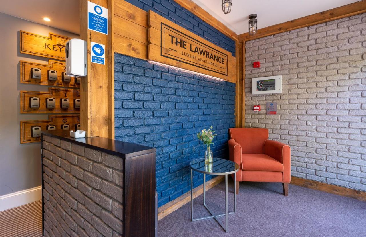 The Lawrance Luxury Aparthotel - York Bagian luar foto