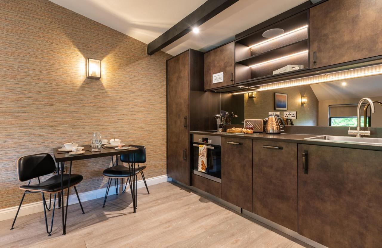 The Lawrance Luxury Aparthotel - York Bagian luar foto