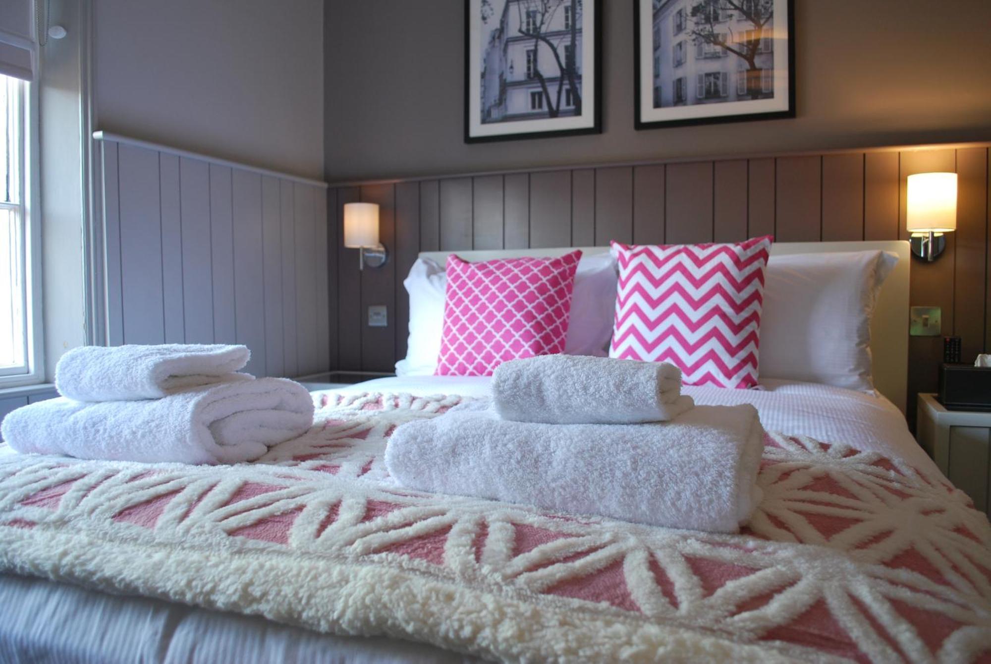 The Lawrance Luxury Aparthotel - York Bagian luar foto