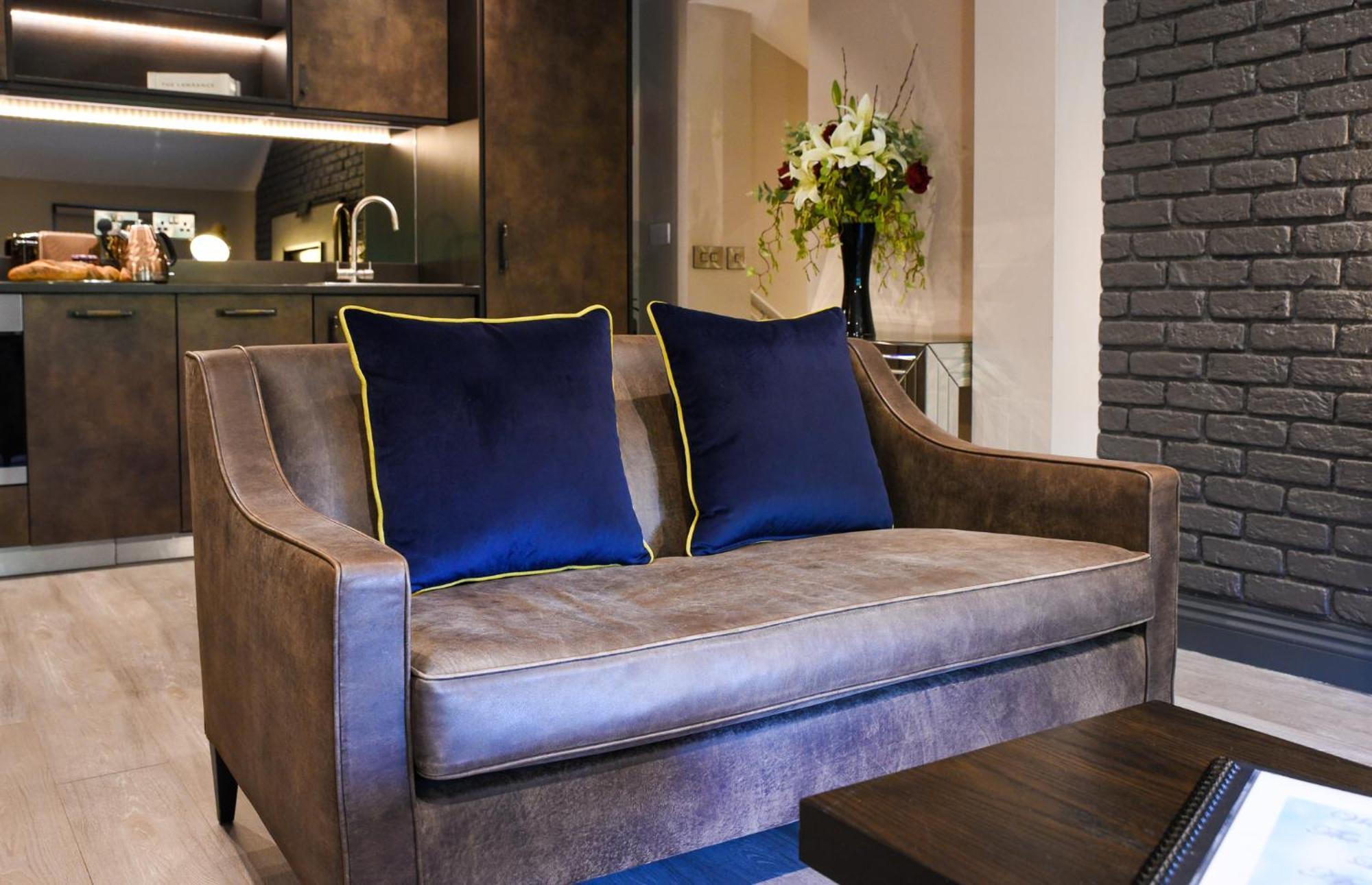 The Lawrance Luxury Aparthotel - York Bagian luar foto