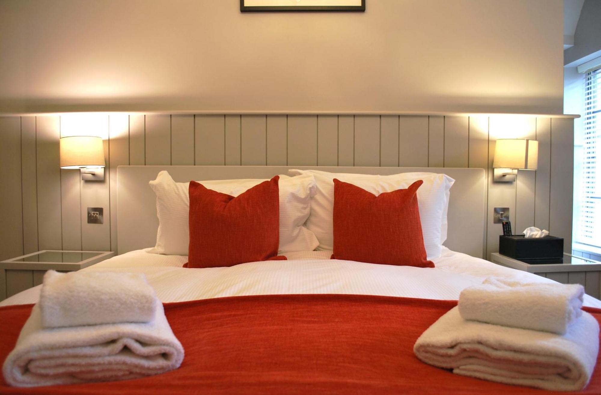 The Lawrance Luxury Aparthotel - York Bagian luar foto